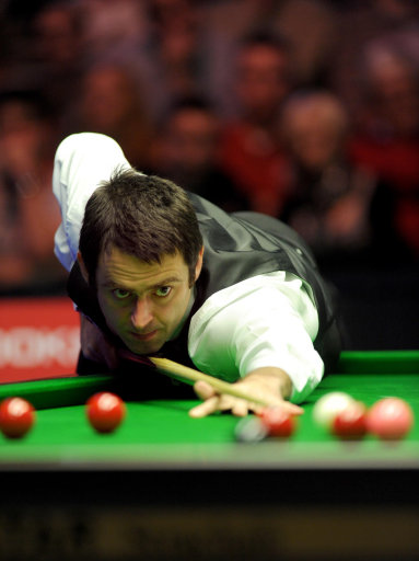 卫报：英超推迟引入半自动越位技术，并将在足总杯继续试用.